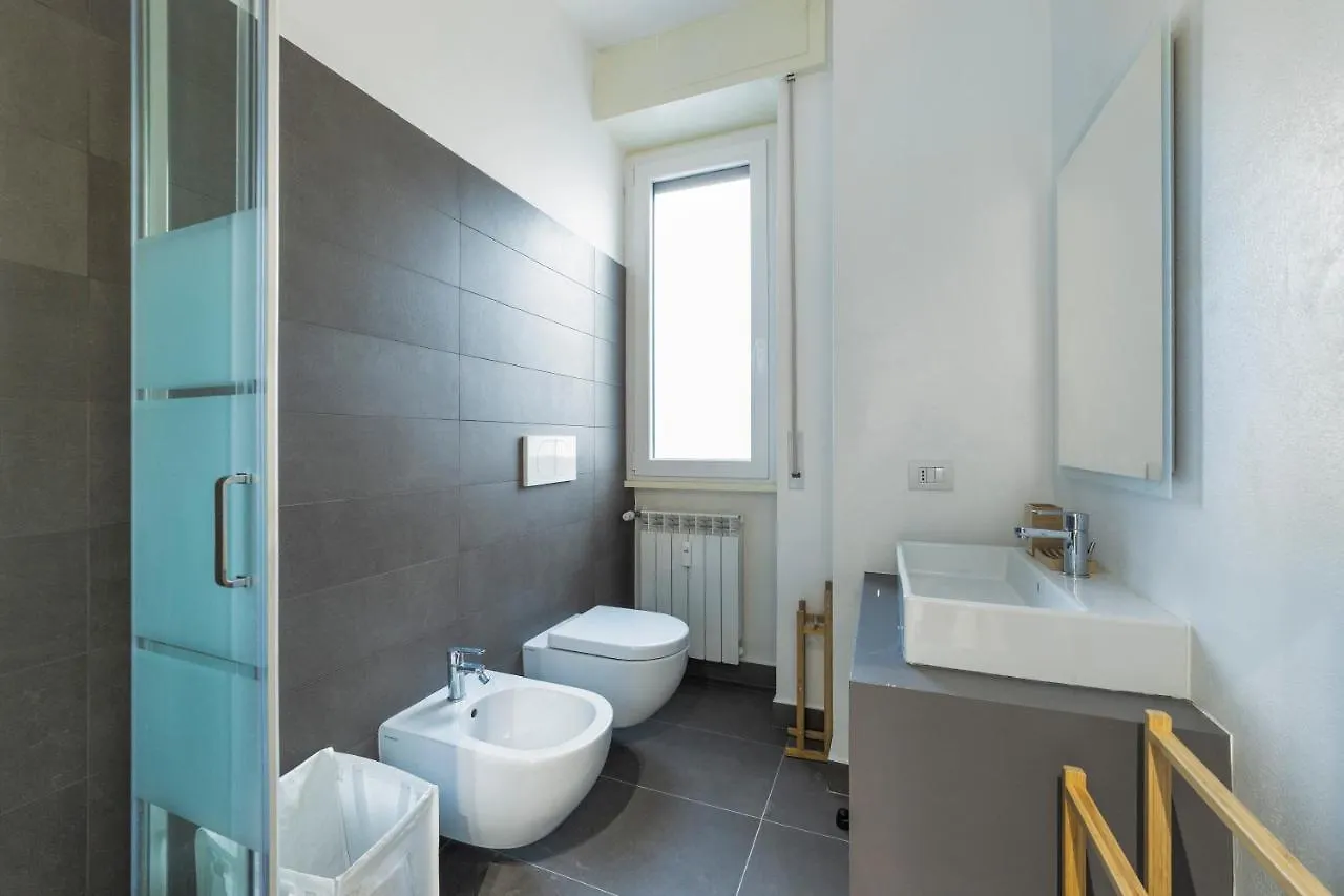 Milano Cosy Apt With Balcony! Appartamento